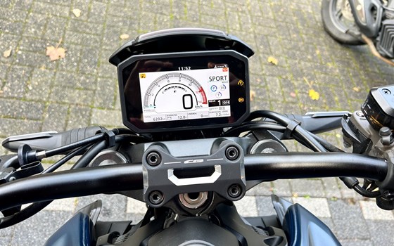 Gebrauchtmotorrad Honda CB 1000 R - Bild 8