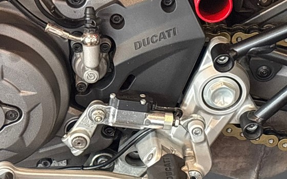Gebrauchtmotorrad Ducati Hypermotard 950 - Bild 11
