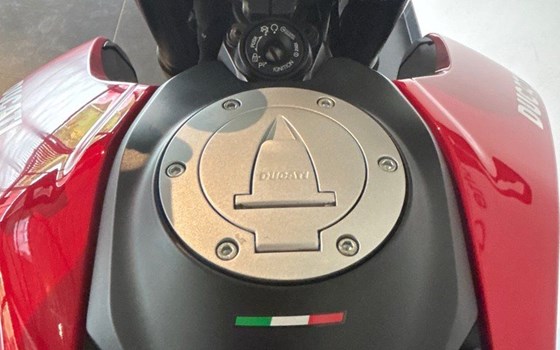 Gebrauchtmotorrad Ducati Hypermotard 950 - Bild 13