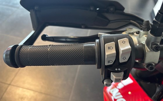 Gebrauchtmotorrad Ducati Hypermotard 950 - Bild 14