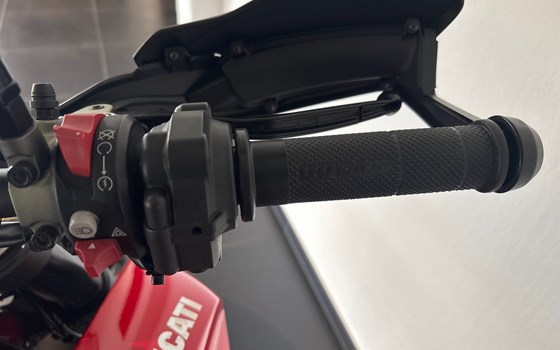 Gebrauchtmotorrad Ducati Hypermotard 950 - Bild 15