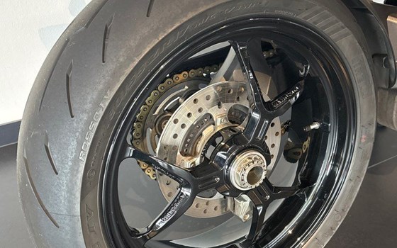 Gebrauchtmotorrad Ducati Hypermotard 950 - Bild 3