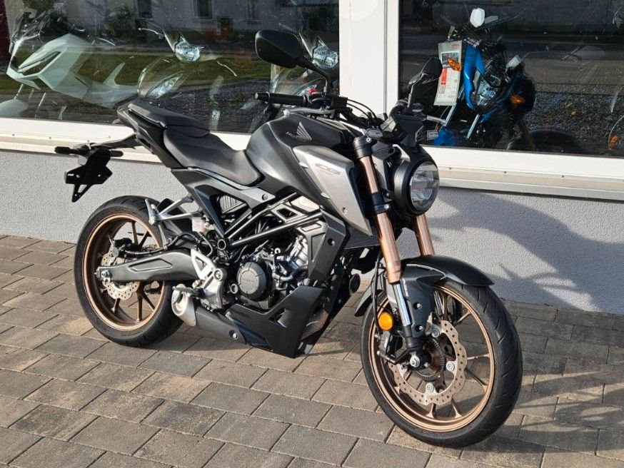 Honda CB125R