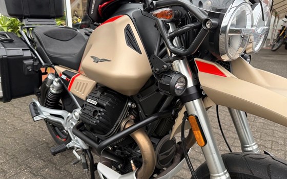 Gebrauchtmotorrad Moto Guzzi V85 TT Travel - Bild 12