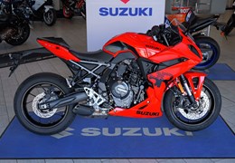 Neumotorrad Suzuki GSX-8R Daidai-Iro Edition