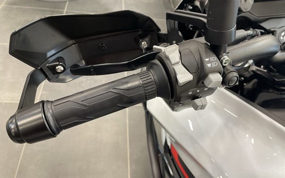 Gebrauchtmotorrad Benelli TRK 702 - Bild 6