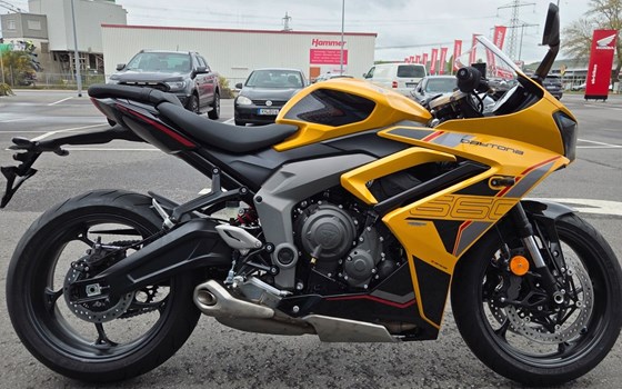 Gebrauchtmotorrad Triumph Daytona 660 - Bild 2
