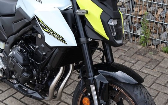 Gebrauchtmotorrad Honda CB500 Hornet E-Clutch - Bild 12