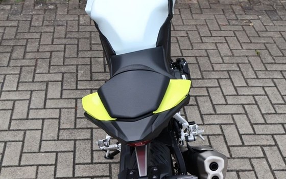Gebrauchtmotorrad Honda CB500 Hornet E-Clutch - Bild 7