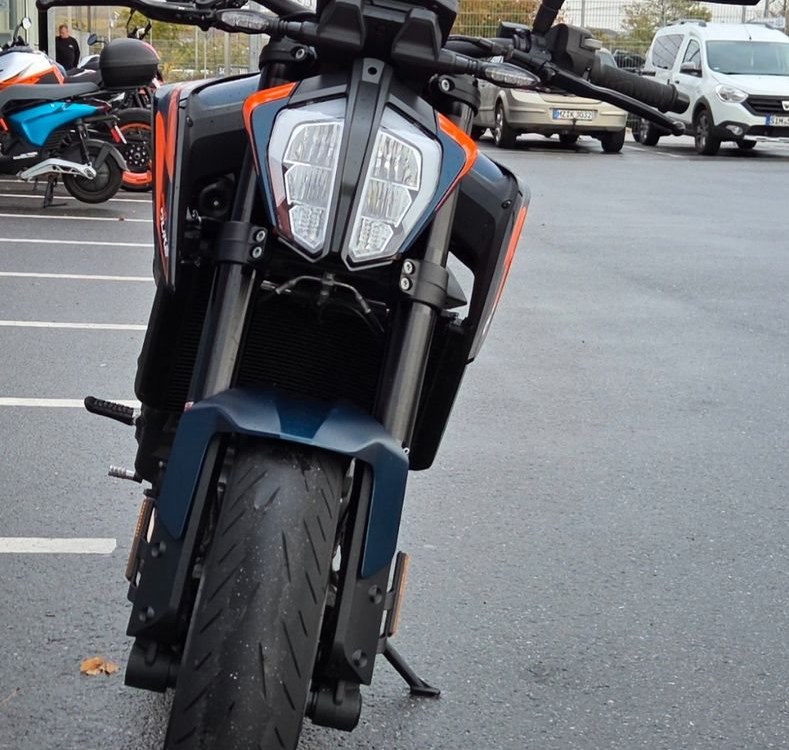 Angebot KTM 890 Duke R