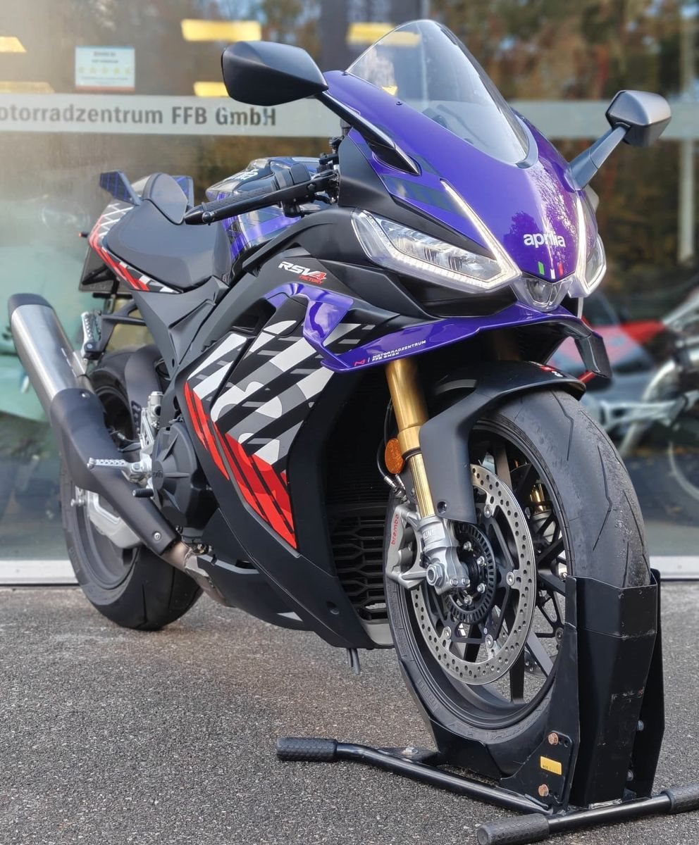 Aprilia RSV4 1100 Factory