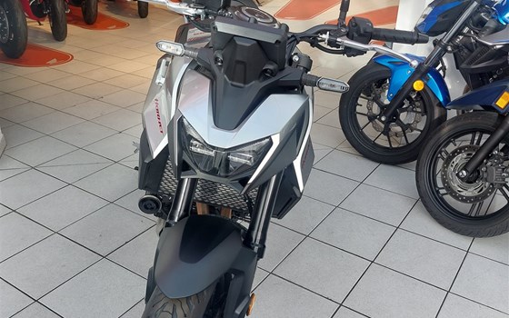 Neufahrzeug Honda CB750 Hornet - Bild 3