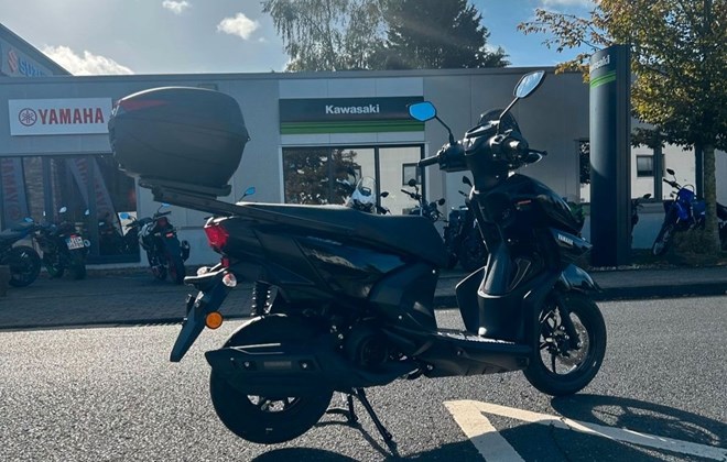 Yamaha RayZR