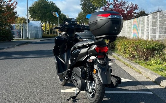 Gebrauchtmotorrad Yamaha RayZR - Bild 3