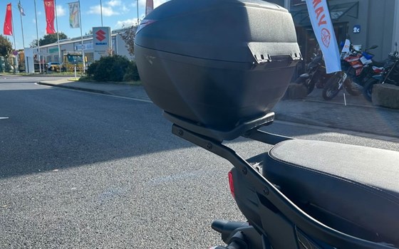Gebrauchtmotorrad Yamaha RayZR - Bild 4
