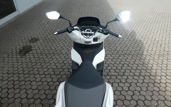 Gebrauchtmotorrad Honda PCX125 - Bild 9