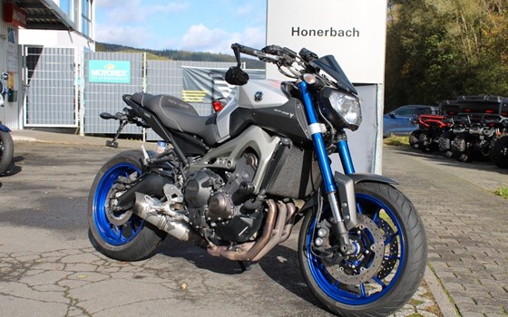 Gebrauchtmotorrad Yamaha MT-09 - Bild 1