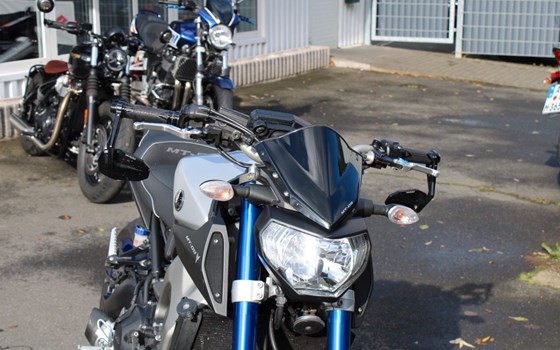 Gebrauchtmotorrad Yamaha MT-09 - Bild 11