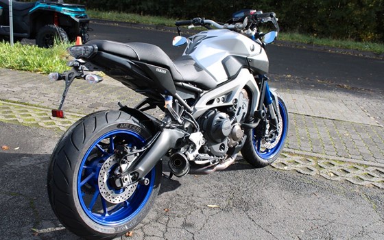 Gebrauchtmotorrad Yamaha MT-09 - Bild 4