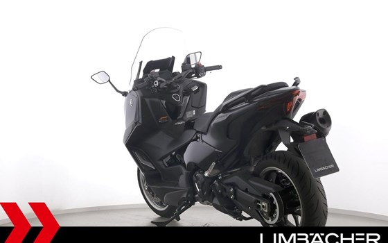 Gebrauchtmotorrad Yamaha TMAX 560 Tech Max - Bild 7