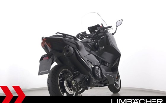 Gebrauchtmotorrad Yamaha TMAX 560 Tech Max - Bild 8
