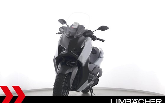 Gebrauchtmotorrad Yamaha XMAX 300 Tech MAX+ - Bild 3