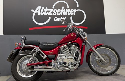 Gebrauchtmotorrad Suzuki Intruder VS 800