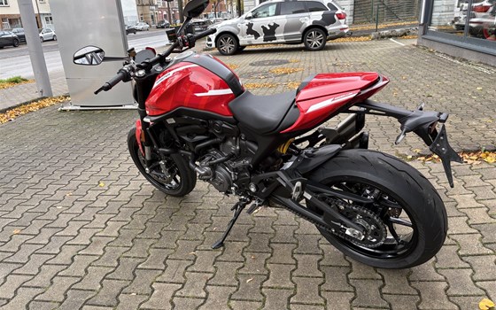 Gebrauchtmotorrad Ducati Monster + - Bild 2