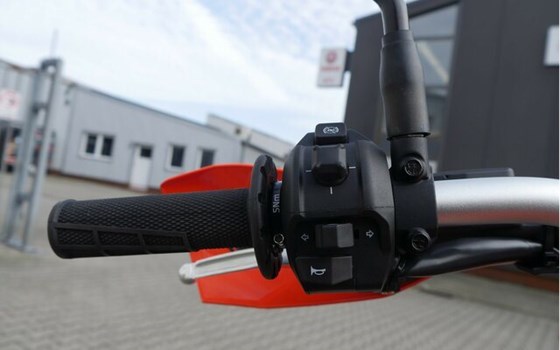 Neufahrzeug KTM 690 Enduro R - Bild 13