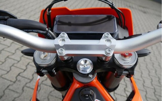 Neufahrzeug KTM 690 Enduro R - Bild 15
