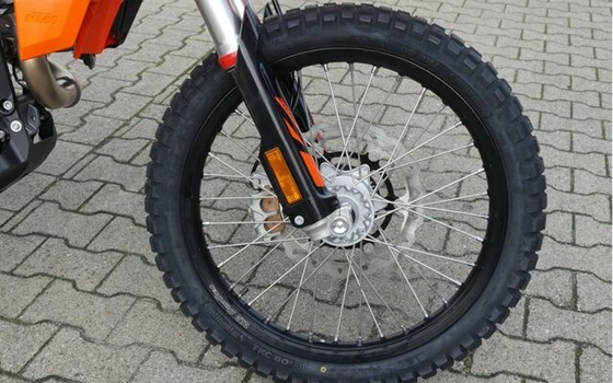 Neufahrzeug KTM 690 Enduro R - Bild 4
