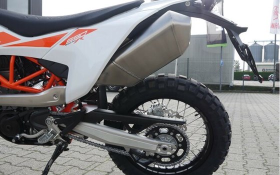 Neufahrzeug KTM 690 Enduro R - Bild 9