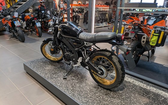Gebrauchtmotorrad Yamaha XSR125 Legacy - Bild 3