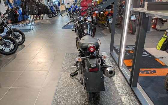 Gebrauchtmotorrad Yamaha XSR125 Legacy - Bild 4