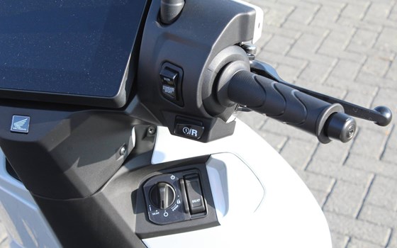 Gebrauchtmotorrad Honda CUV e: - Bild 12