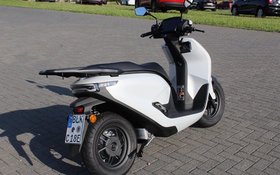 Gebrauchtmotorrad Honda CUV e: - Bild 19