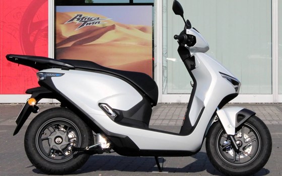 Gebrauchtmotorrad Honda CUV e: - Bild 20