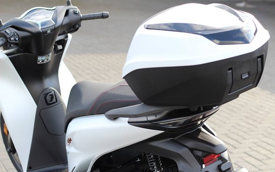 Gebrauchtmotorrad Honda SH150i - Bild 28