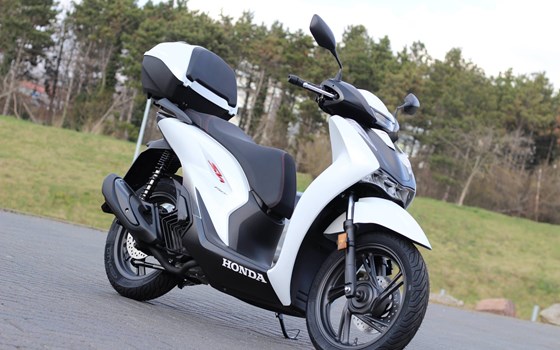 Gebrauchtmotorrad Honda SH150i - Bild 4