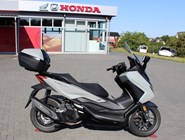 Honda Forza 125