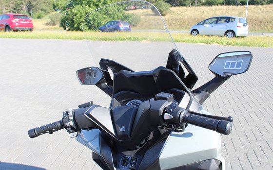 Gebrauchtmotorrad Honda Forza 125 - Bild 11