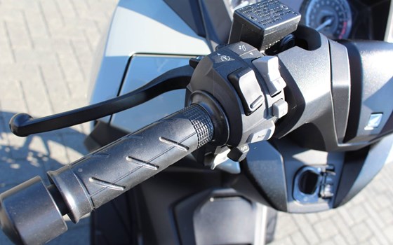 Gebrauchtmotorrad Honda Forza 125 - Bild 13