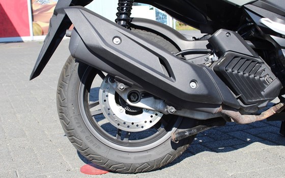 Gebrauchtmotorrad Honda Forza 125 - Bild 7