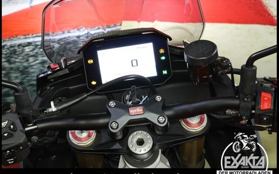 Gebrauchtmotorrad Aprilia Tuono V4 1100 RR - Bild 10
