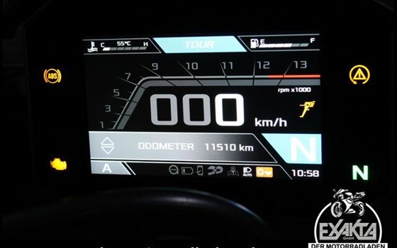 Gebrauchtmotorrad Aprilia Tuono V4 1100 RR - Bild 11