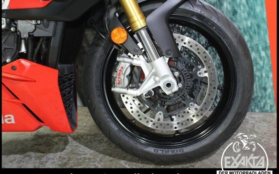 Gebrauchtmotorrad Aprilia Tuono V4 1100 RR - Bild 20