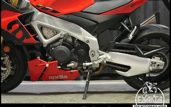 Gebrauchtmotorrad Aprilia Tuono V4 1100 RR - Bild 23