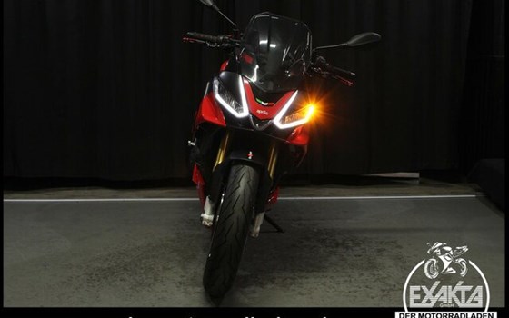 Gebrauchtmotorrad Aprilia Tuono V4 1100 RR - Bild 29