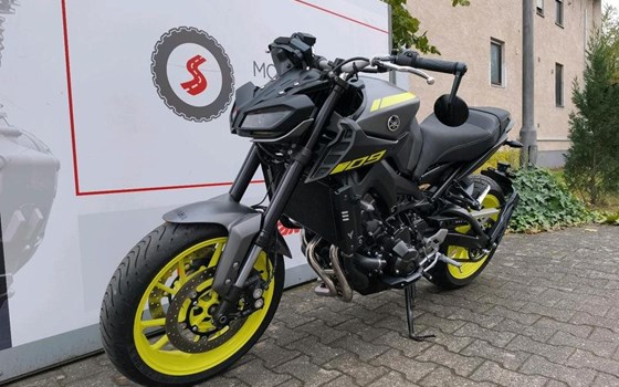 Gebrauchtmotorrad Yamaha MT-09 - Bild 2