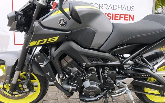 Gebrauchtmotorrad Yamaha MT-09 - Bild 7